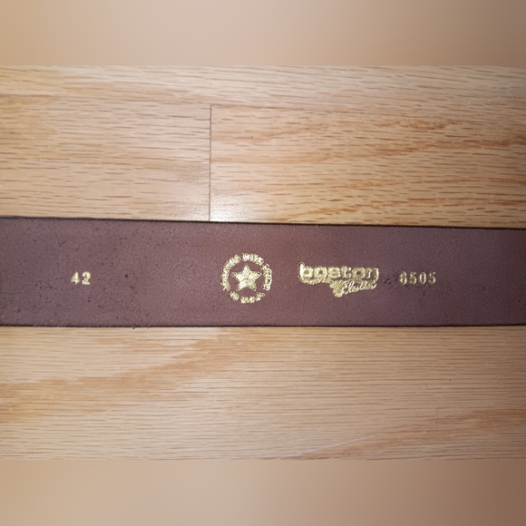 Boston Leather Mens Leather 42 Waist. 1 3/4 Wide. Total Including Buckle 47 Inch - Picture 4 of 10